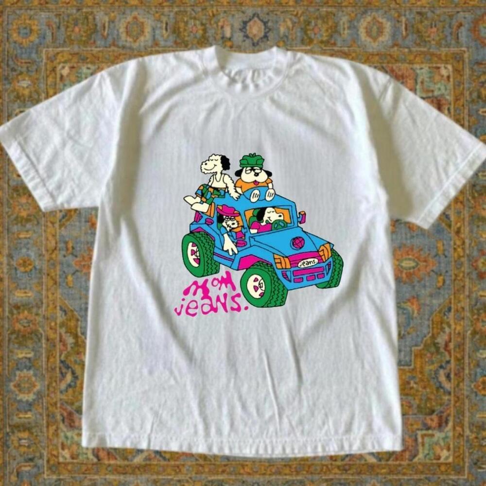 Gildan Men White T-Shirt, White Mom Jeans Graphic Tee